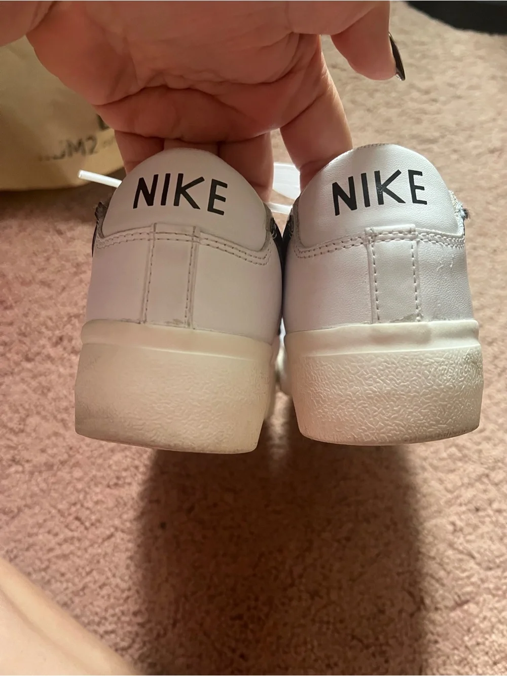 Nike White/Black Low-Top Sneakers